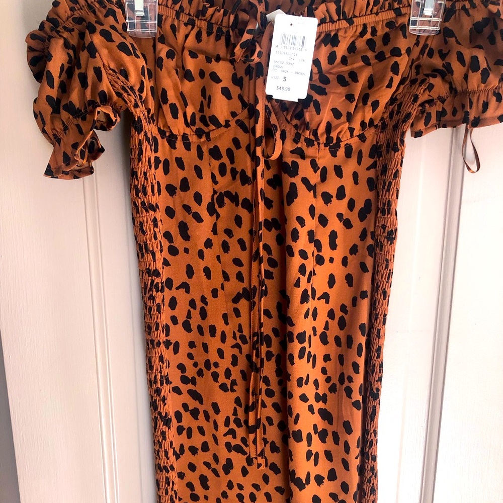 Leopard dress off the shoulder